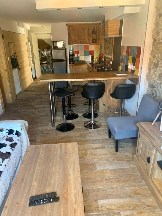 Annecy Duplex 80 m2 4ou 6 pers vieille ville proche Gare-Lac 4e étage Esterno foto